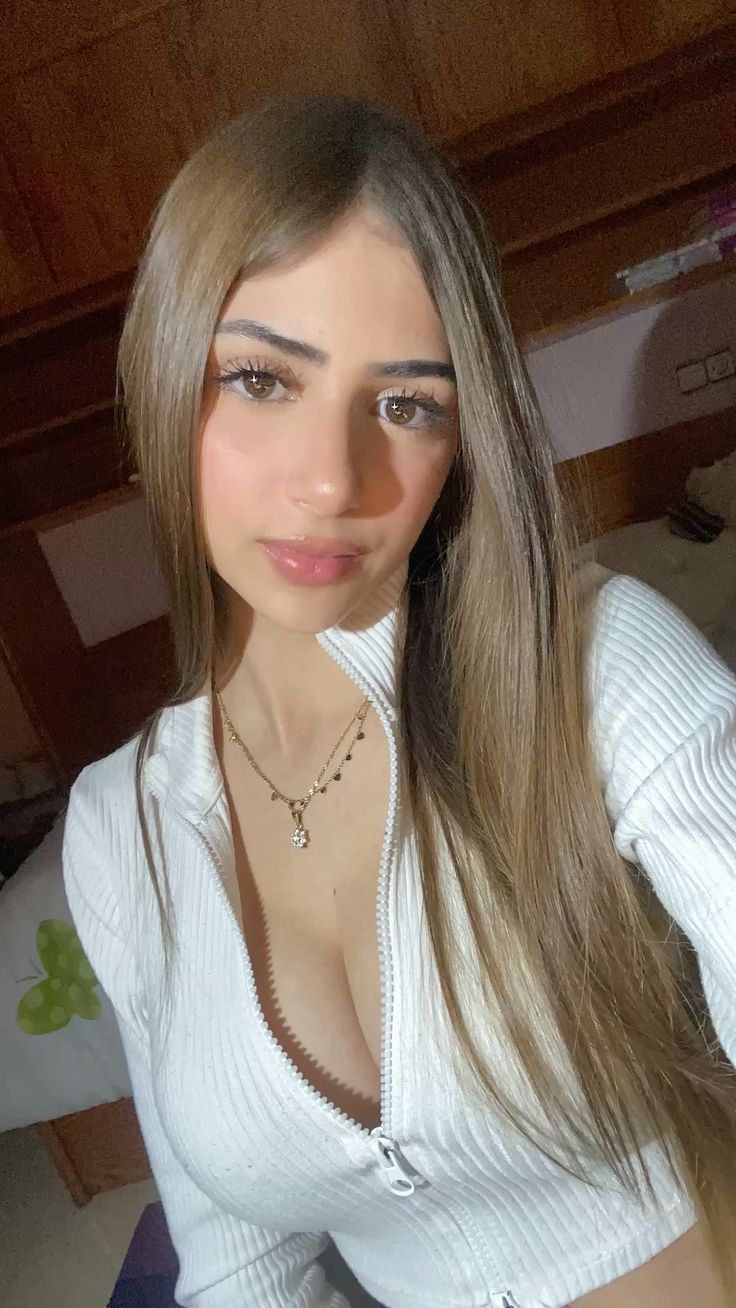 <em>Ana Bellen Martinez - Cali</em>